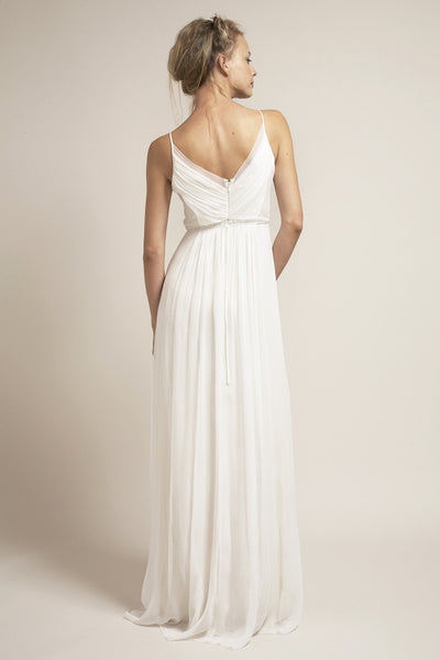 HB6622 Effortless  and Simply Stunning Wedding Dress