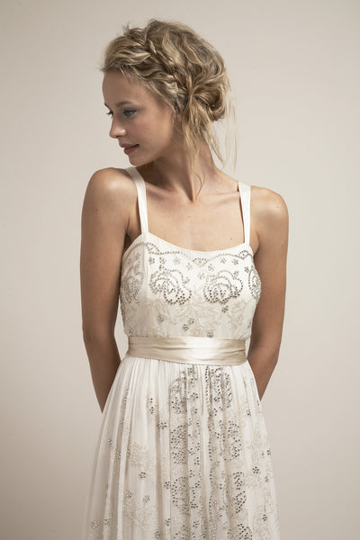 QK6279 Gorgeous Short Wedding Dress