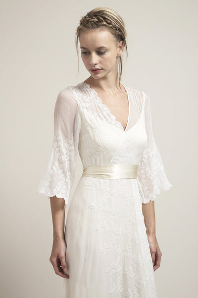 LD6001 Bohemian Wedding Dress With Sleeves