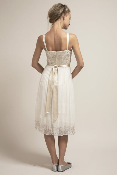 QK6279 Gorgeous Short Wedding Dress
