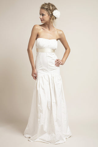 SH6260 Classic Fitted Strapless Wedding Dress