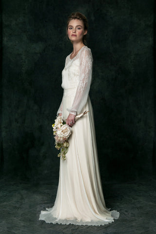 modern edwardian wedding dress The Vintage Style Wedding Dresses Trending for 2025